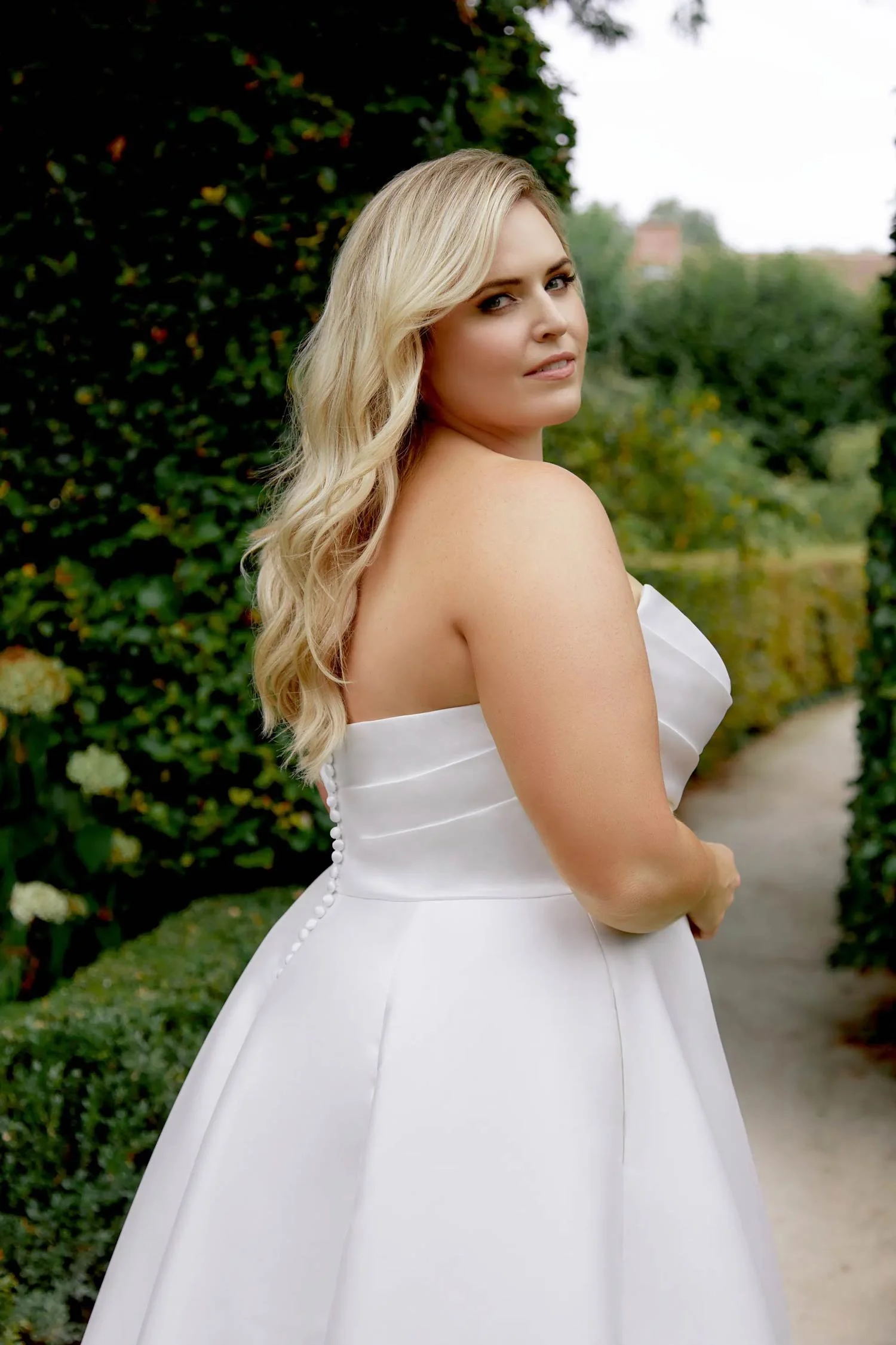 Sanlineドレス size．7号 楽天市場】ウェディングドレス Aライン☆A092☆ビスチェ レース ビーズ